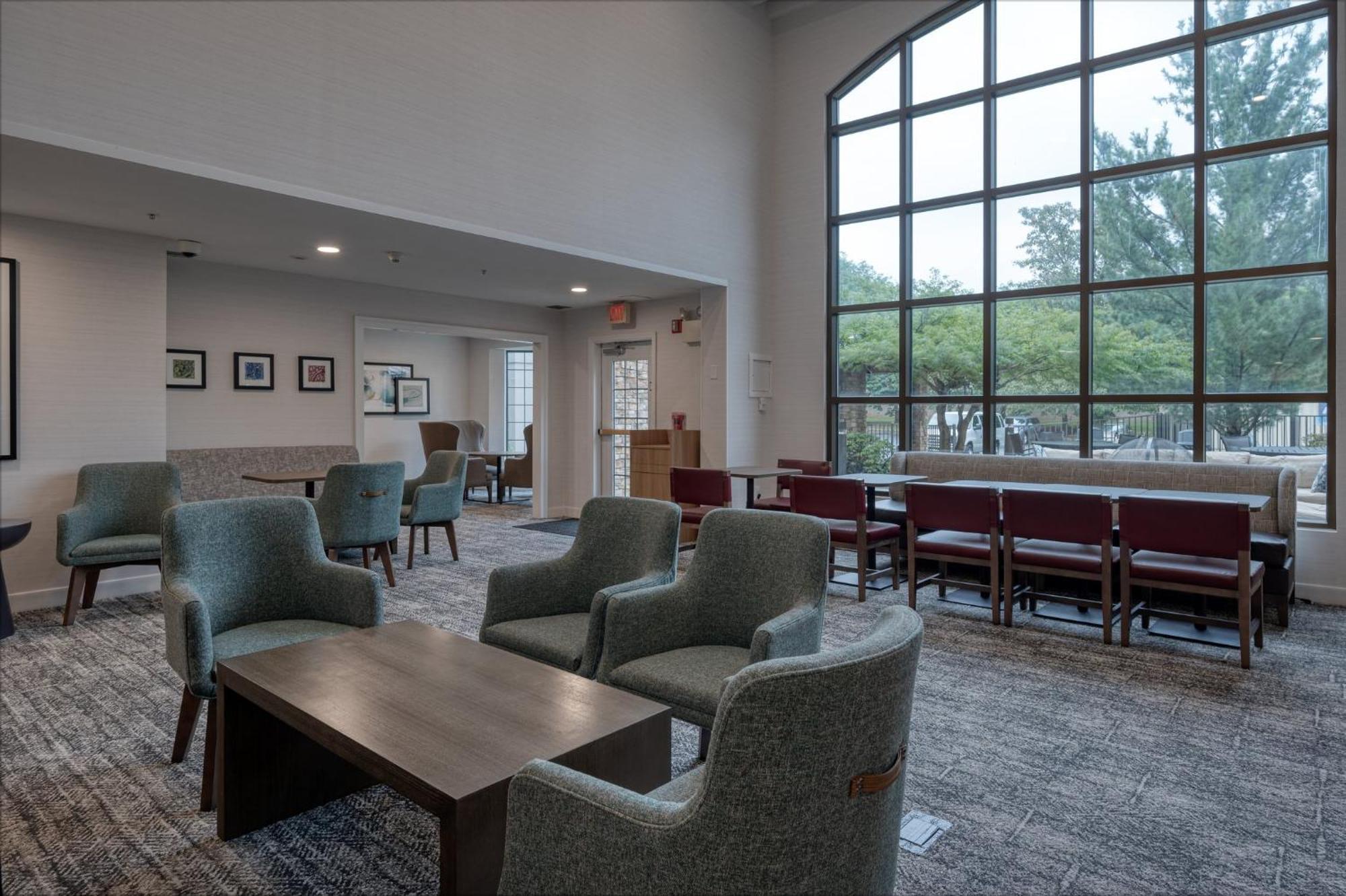 Staybridge Suites Allentown Airport Lehigh Valley, An Ihg Hotel Екстериор снимка